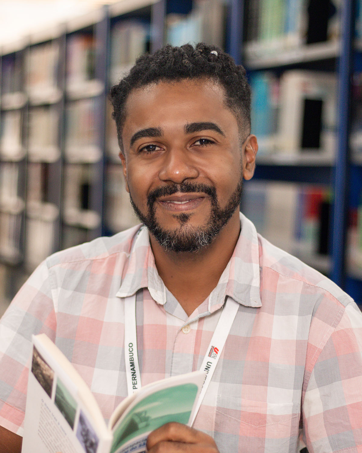 Prof. Dr. Guilherme José Ferreira de Araújo