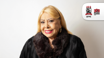UFPE concede título de Doutora Honoris Causa à cantora e compositora Anastácia